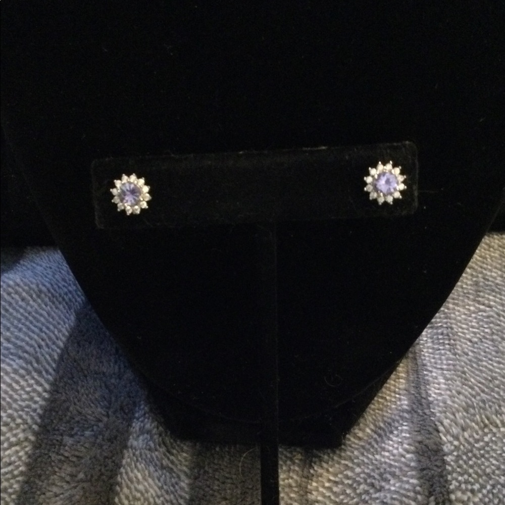 🔥🔥😍Tanzanite Stud Earrings💕💕
